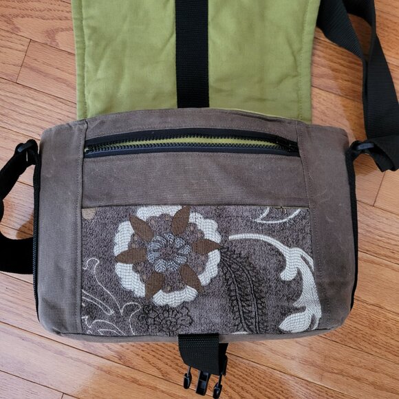 Porteen Gear Custom Designer Handcrafted Camera Bag Carrier - Picture 5 of 16